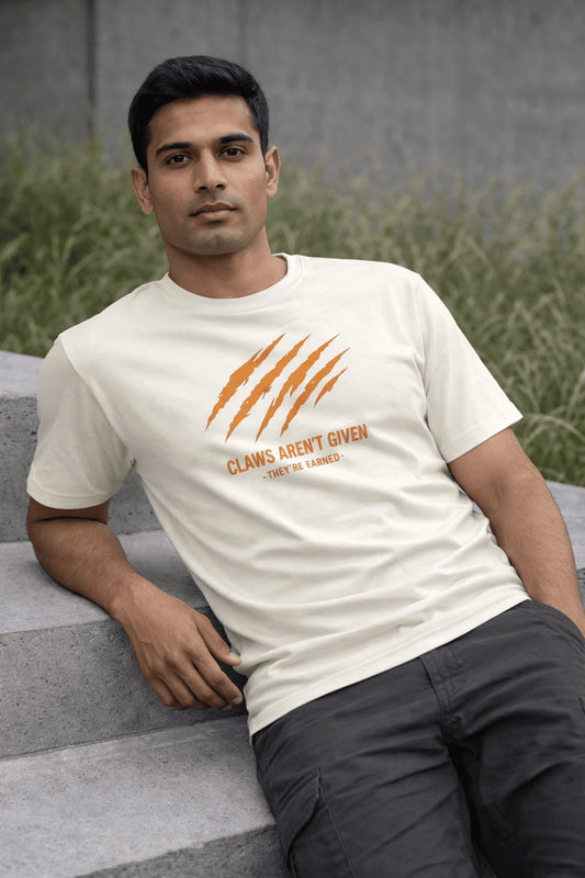 Earn your Claw Regular Fit T-Shirt
